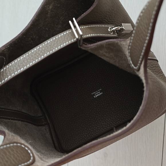 [SOLD] Picotin lock 18 etoupe palladium hardware - Picture 12 of 12